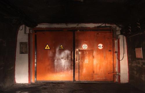 手動(dòng)無(wú)壓風(fēng)門(mén)