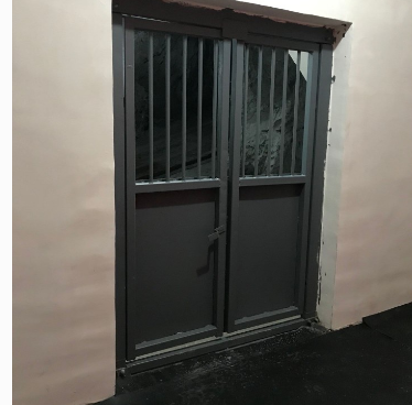 不銹鋼柵欄門和鋼鐵制防火柵欄門區(qū)別